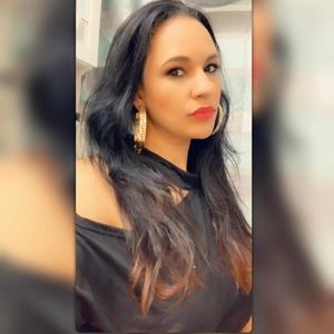 Meet your Posher, Ana